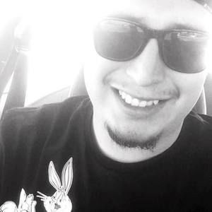 Meet your Posher, Derek